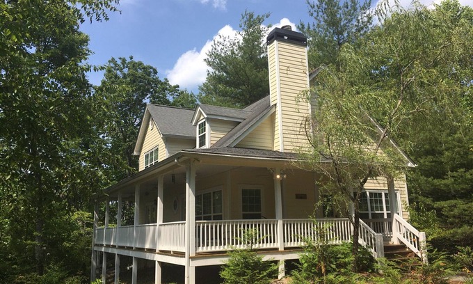 Rabun Gap Casa | Near Rabun Gap, Dillard, Clayton. Charming 3 bed. Close to Black Rock State Park