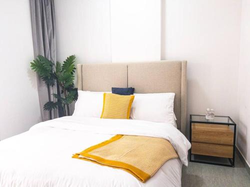 Muscat Apartamento | Near Royal Opera, Parking, Hiking trail