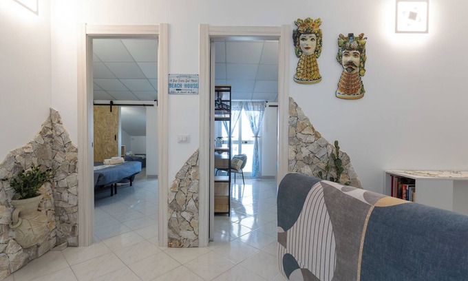 Marina di Ragusa Apartamento | CERCA DEL MAR panorámica y la ubicación central de la casa.