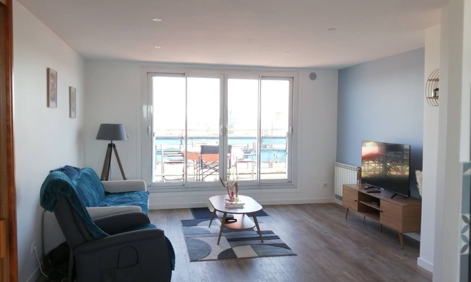 Dax Apartamento | Near train station and spa, F3 apartment with view of the old town of DAX