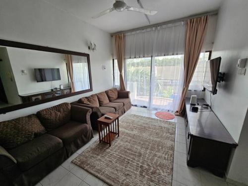 Gelugor Apartamento | Near USM 6 pax, 2 Bedroom w Aircond, 2 toilet, 5G WIFI