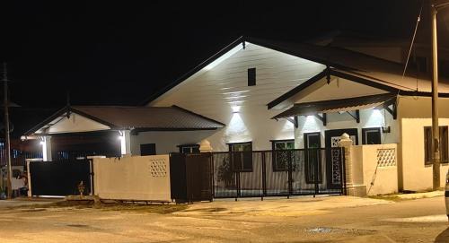 Kuala Terengganu Casa | Nearby umt Unisza airport drawbridge litar gong badak budin's house gong badak Kuala nerus Kuala terengganu