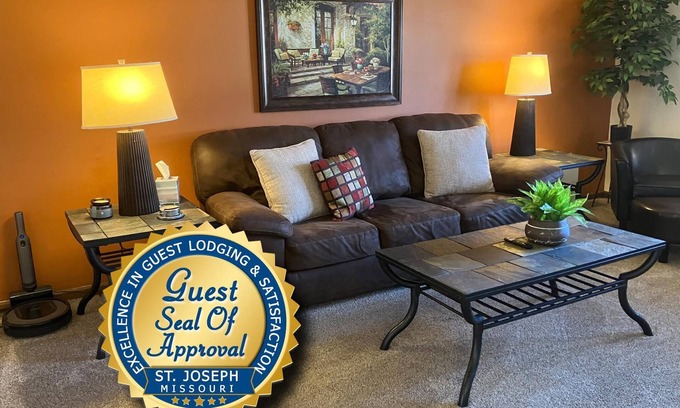 St. Joseph Casa | Neat & Clean 2-Bedroom Property w/Lots of Features