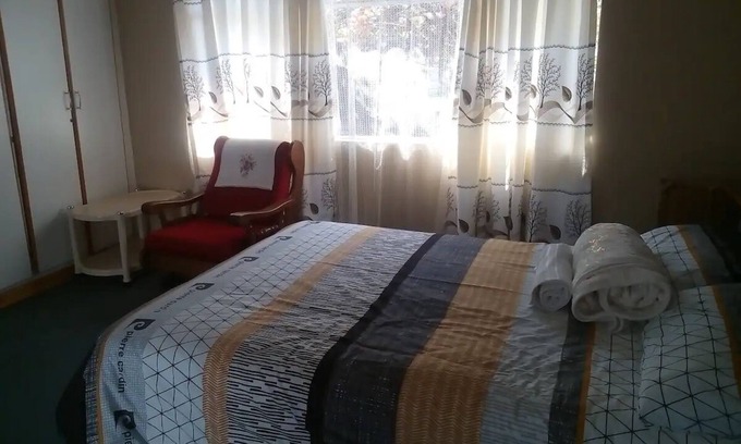 Harare Apartamento | Neat guest suite with office corner - 2101