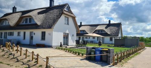 Zierow Casa | neben Wismar FH"FaJuKa" Strandnah mit Wallbox