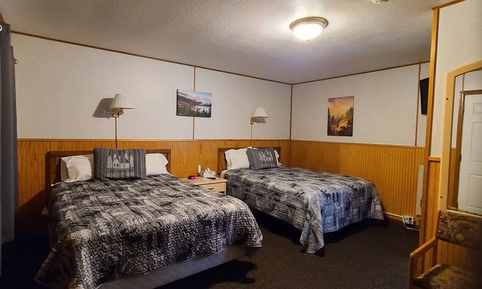 Lincoln Hotel | Habitación de motel limpia y cómoda Lincoln, Montana Rm # 4