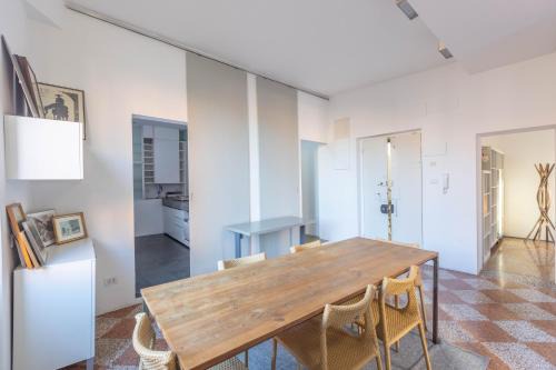 L'antico Ghetto Ebraico Apartamento | Nel Ghetto, Bologna by Short Holidays