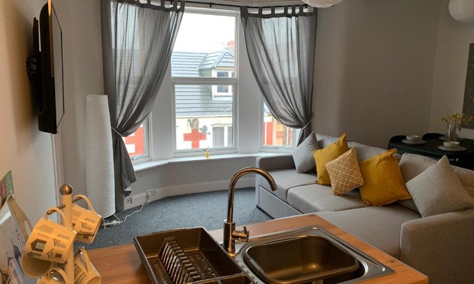 Largs Apartamento | Nelson st (YELL)