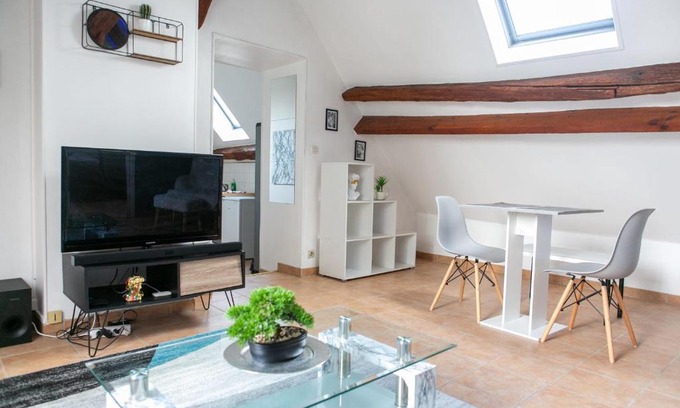 Nemours Apartamento | Nemours Le Tanneurs - Jacuzzi- Vue Château