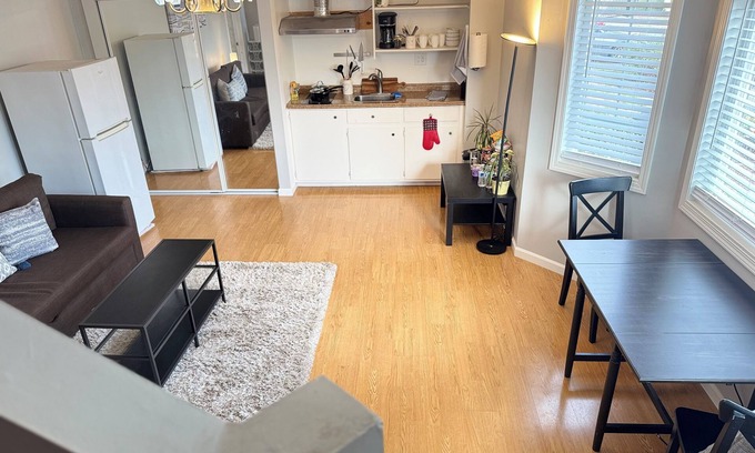 Fremont Casa | Enjoyable private entry unit with private bathroom, kitchen, washer and dryer