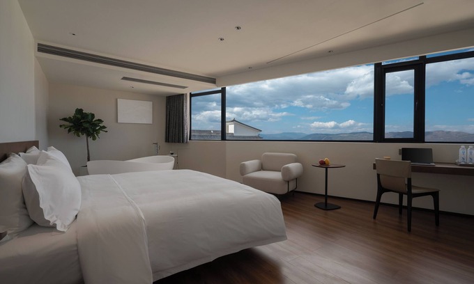 Dali Ancient Town Hotel | Neo-garden