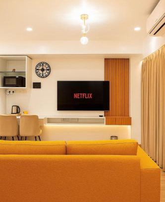 Viman Nagar Apartamento | Neon Vimannagar studio near Pune Airport Symbiosis College 5 min walk