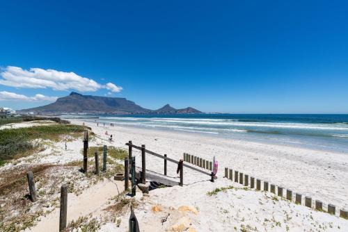 Lagoon Beach Apartamento | Neptune Isle 9 by Host Agents