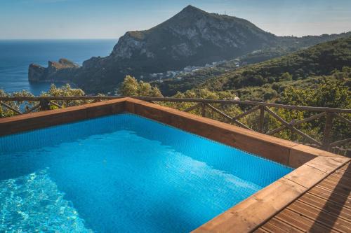 Massa Lubrense Apartamento | Neranya Resort - Monticchio Suite by Feeling Italy