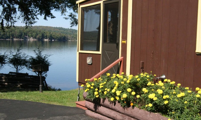 Long Lake Cabaña | Rural-Baño Privado-Nest Cottage