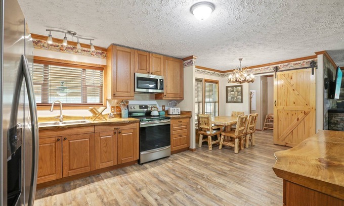 Carbon Hill Casa | Nestled In The Heart Of Nature!