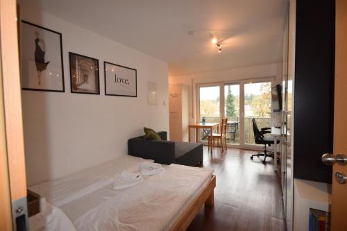 Biberach an der Riss Apartamento | Nestwerk Komfort R23-12 - Balkon, Arbeitsplatz & Zentrumsnah