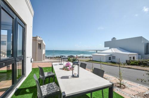 Yzerfontein Casa | NetReg