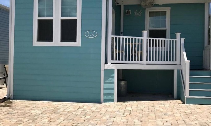 Nettles Island Casa | Nettles Island Beauty By The Beach!