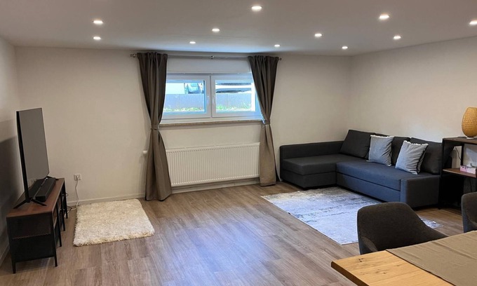 Kaiserslautern Apartamento | Neu eingerichtete Wohnung 3 ZKB 90 qm Kaiserslautern