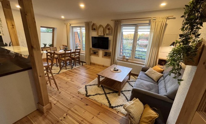 Ottersberg Apartamento | NEU! Ferienwohnung Seeblick Ottersberg