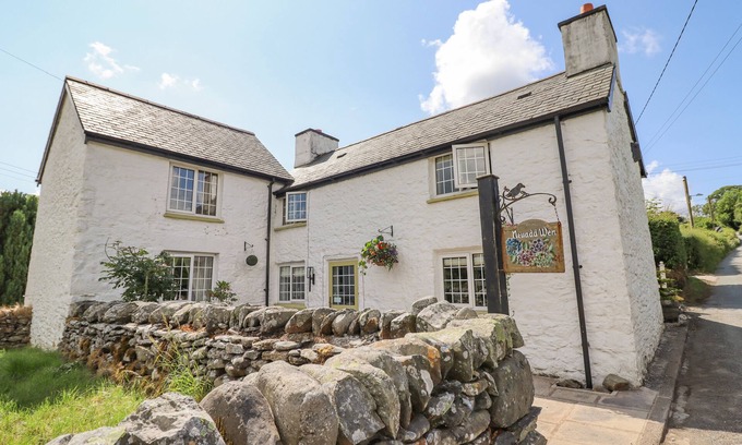 Corwen Cabaña | NEUADD WEN, pet friendly, character holiday cottage in Cerrigydrudion