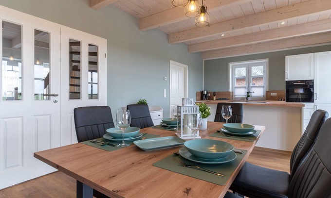 Karolinenkoog Casa | Neubau!! DHH Direkt an der Eider mit Sauna für bis zu 6 Personen