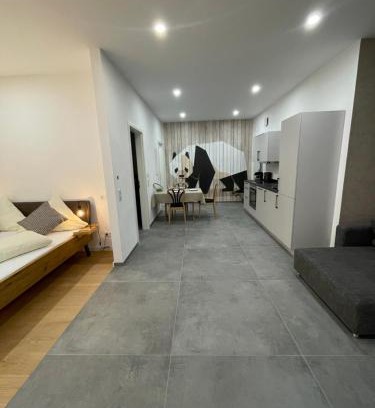 Bekond Apartamento | Neue Loft im alten Kelterhaus - Urlaub im Wein- und Ferienort Bekond