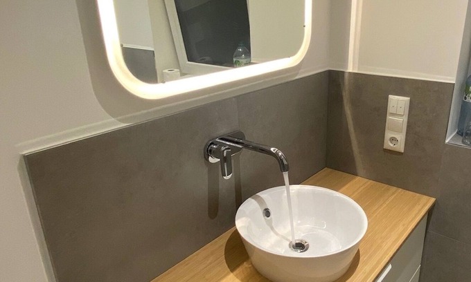 Hainholz Apartamento | Neues, Trendy Dachgeschoss Apartment Nähe Stadtzentrum, Messe, Uni