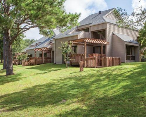 New Bern Apartamento | Neuse River Condo with Marina View in New Bern - Two Bedroom Condo#1