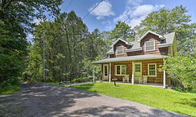 Narrowsburg Casa | New! Cottage on 4 acres w/Grill