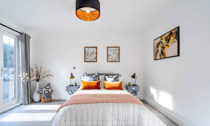 Chilworth Apartamento | New 1 bed interior designed apartment, 55 mins to London