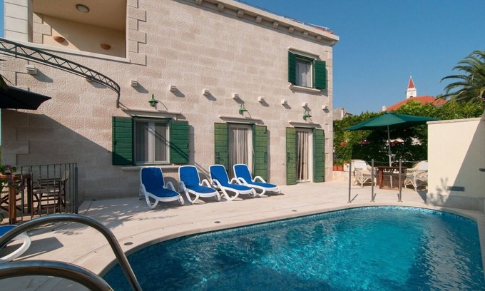 Supetar Villa | NEW! 10 Persons Villa With Pool at Island Brac