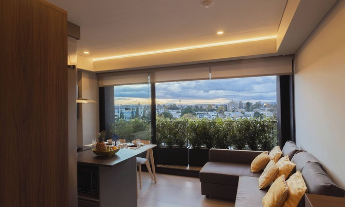 Antiguo Country Apartamento | New 1BR City View w/ Gym, Coworking & Rooftop