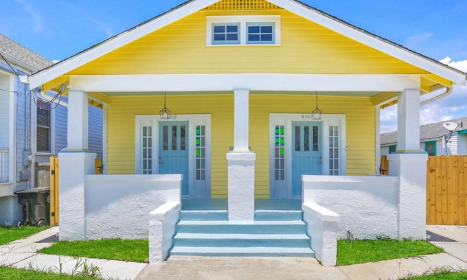 Holy Cross District Casa | NEW 2 Bed, 2 Bath in Holy Cross Historic District
