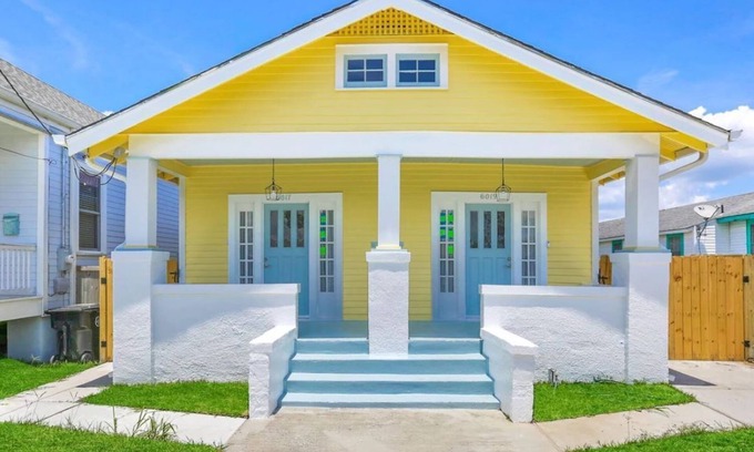 Holy Cross District Casa | NEW 2 Bed, 2 Bath in Holy Cross Historic District