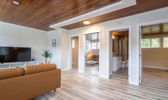 South Central Casa | Nuevos 2 pasos de cama al centro y playa