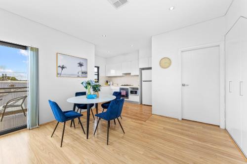 Campsie Apartamento | NEW 2 Bedroom APT in Heart of Campsie