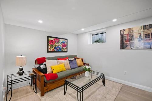 Guelph Casa | New 2 bedroom basement apartment