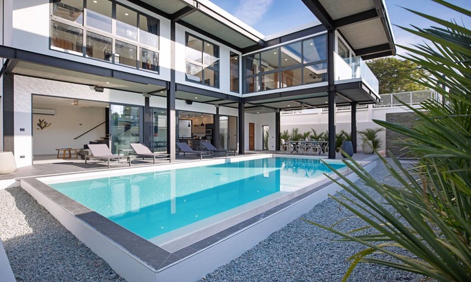 Ban Saiyuan Villa | New 2-Storey Oxygen Pool Villa Sunset 8