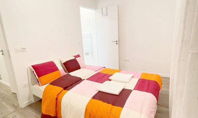 Bagneux Apartamento | NEW : - 20%, 8/6/4 passengers, Free Parking