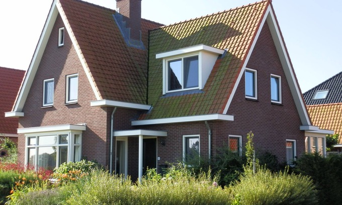 Grijpskerke Apartamento | Nuevo apartamento de vacaciones de lujo de 2012 en un pueblo tranquilo en el centro de Walcheren.