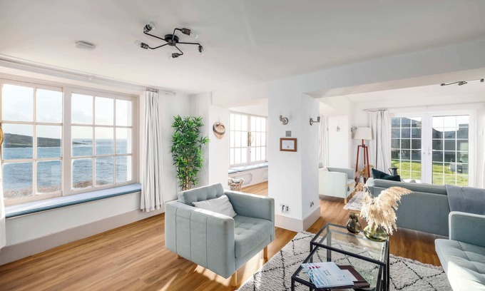 Newton Ferrers Casa | NEW 2023 Beach House in Devon - Sleeps 10