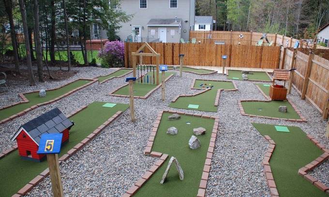 Warrensburg Casa | Adirondack Colonial, espacioso y elegante, PRIVADO MINI CAMPO DE GOLF VERANO DE 2019