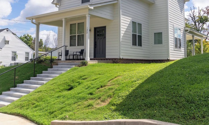 Jackson Casa | New - 3 Bedroom Downtown Escape