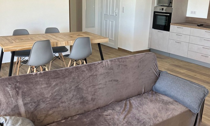 Prunete Casa | New 3-bedroom house 200m from the sea