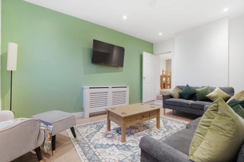 Alston Casa | NEW! 3BR in Salvin Cottage