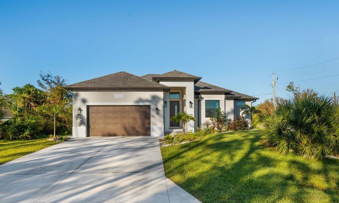 Gulf Cove Casa | New 3BR , Near Myakka River, Boca Grande + Beach