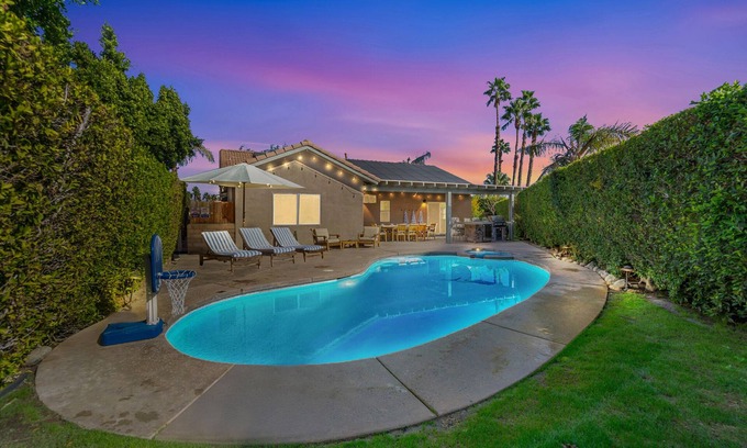 Vista Norte Casa | NEW!! 4-bedroom private house with AC WiFi and pool near downtown Palm Springs