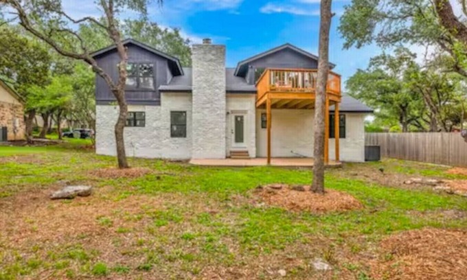 Northwest Balcones Casa | New 4BDRetreat Next to Greenbelt